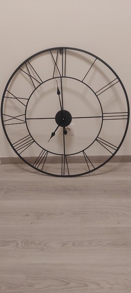Klok/ Uurwerk in zwart metaal., Ophalen of Verzenden