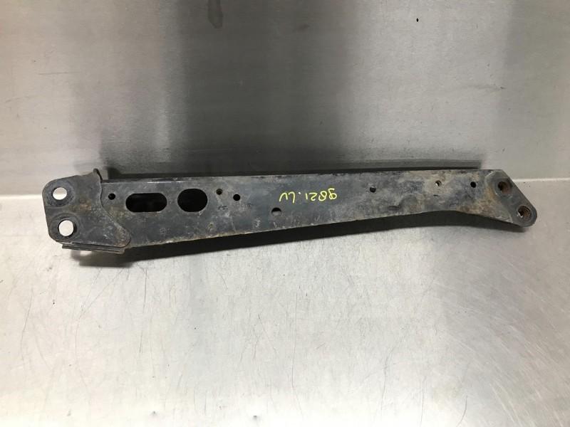 BERCEAU MOTEUR Toyota Auris (E15) (01-2006/09-2012), Utilisé, Toyota