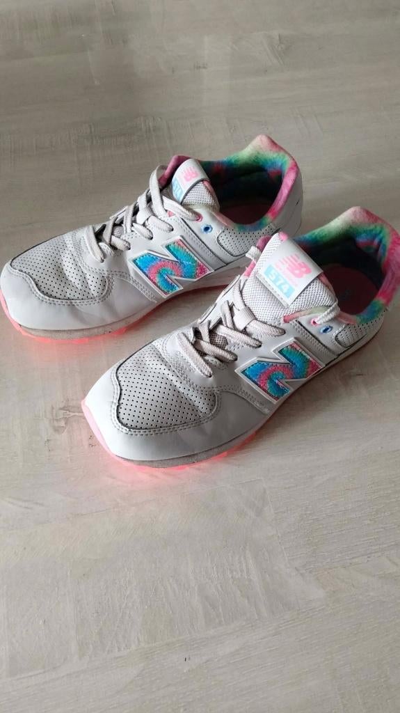 Sneakers New Balance meisje maat 38, Kinderen en Baby's, Kinderkleding | Schoenen en Sokken, Meisje, Sportschoenen, Ophalen of Verzenden