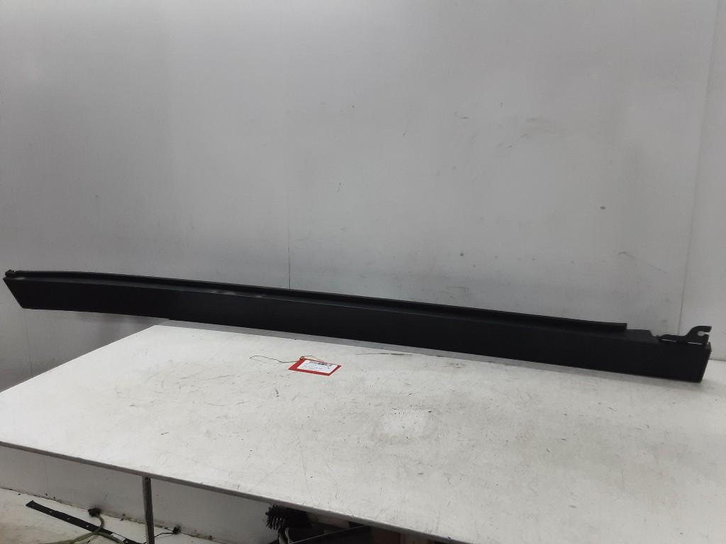 GARNITURE SEUIL DE PORTE BMW X2 (F39) (742644610), Mevr. I. Hauben, Utilisé, BMW, Rue de l'Espoir 34 34
4030  GRIVEGNÉE, BE