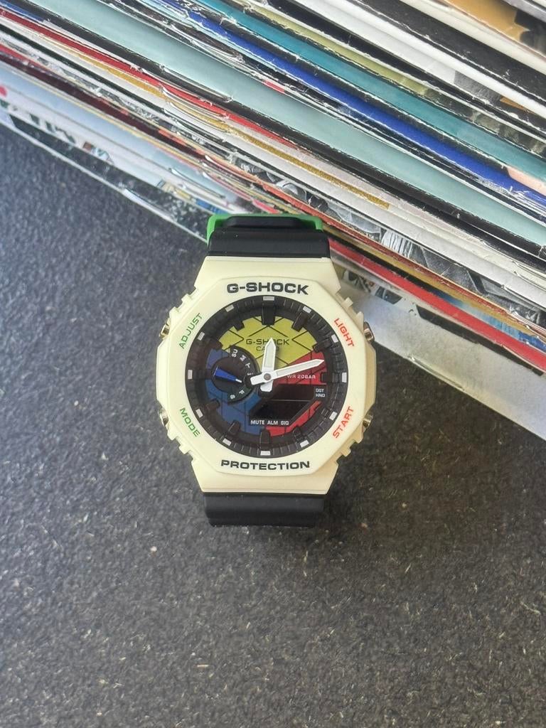 Casio Gshock edition speciale avec Rubik’s cube, Ophalen of Verzenden, Zo goed als nieuw, Casio