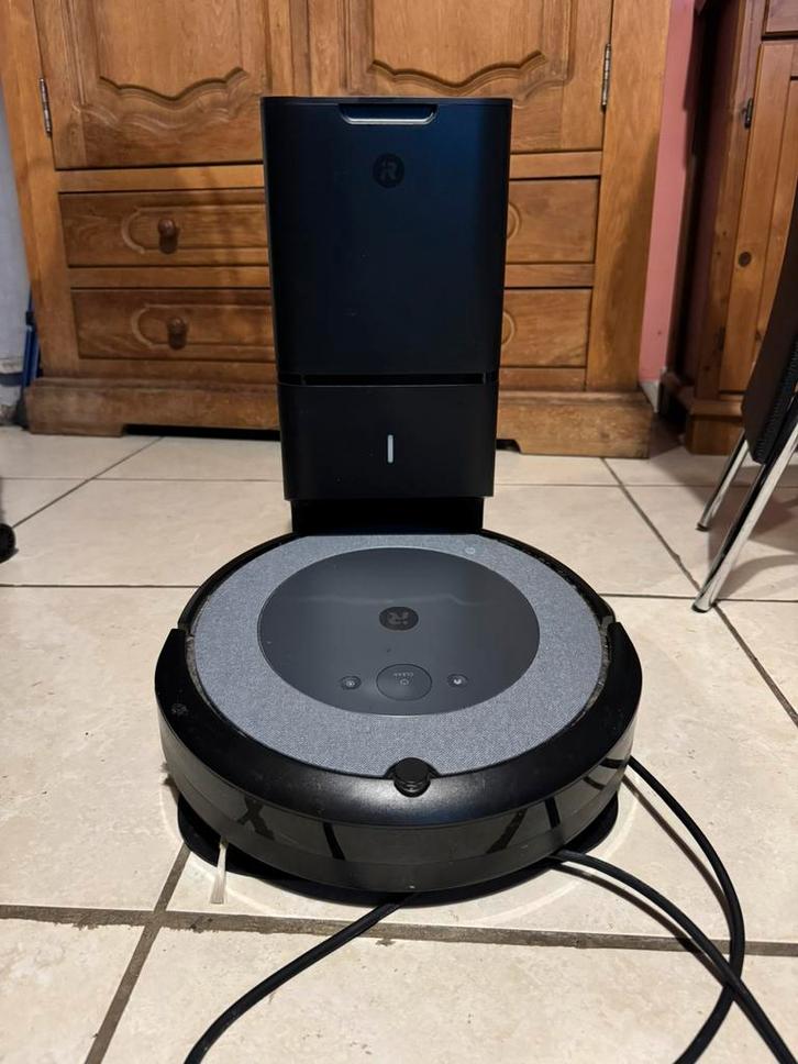 iRobot Roomba i3+Robotstofzuiger met automatisch leegstation, Elektronische apparatuur, Stofzuigers, Zo goed als nieuw, Robotstofzuiger