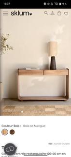 Console d'entrée comme neuve, Enlèvement