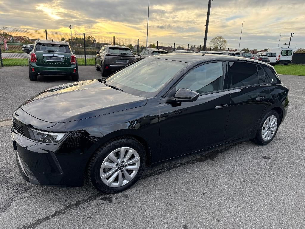 Opel Astra 1.2 turbo 1st eig boek camera carplay trekhaak, Voorwielaandrijving, Stof, 1199 cc, Zwart