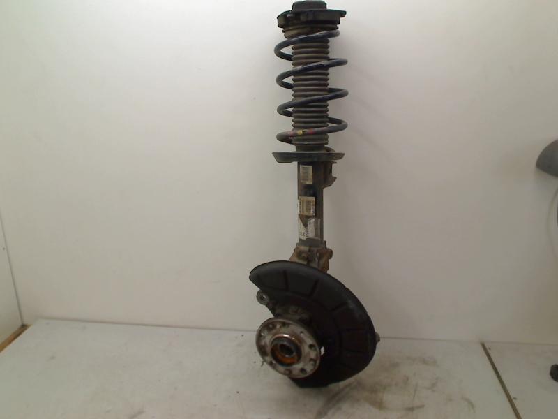 VEERPOOT LINKS VOOR Volkswagen Touran (1T3) (1T0413031GP), Gebruikt, De Bloemendaal 21 21
5221 EB  'S HERTOGENBOSCH, NL, Info@123Parts.nl