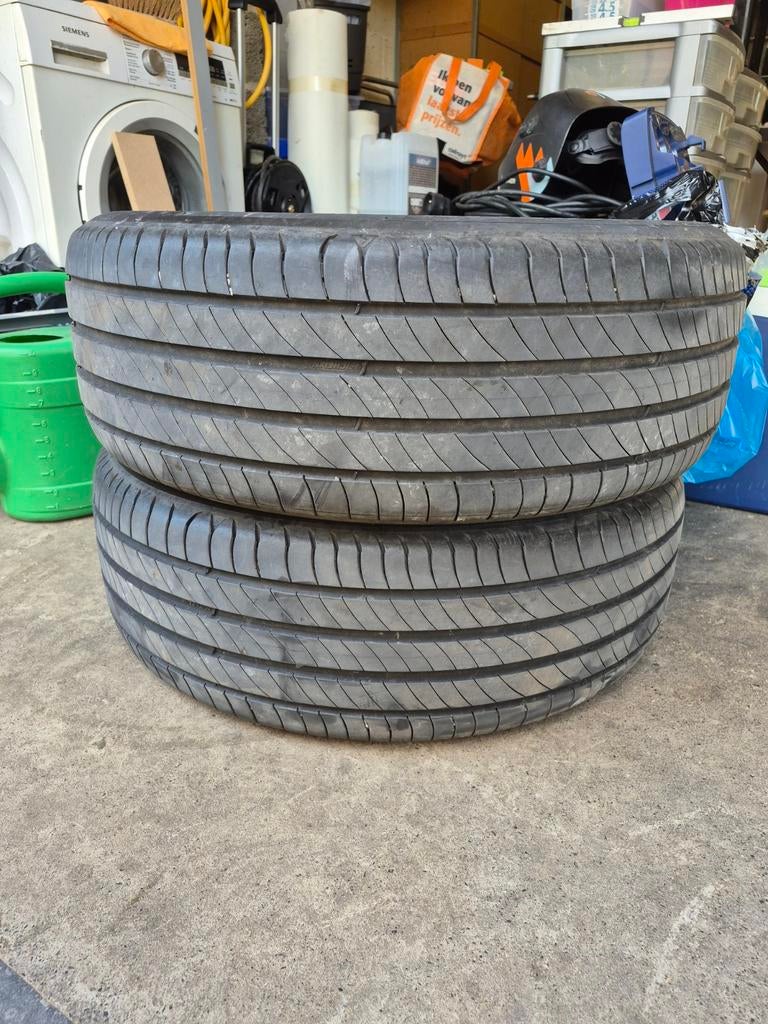 Pneus 215 /55 R17, Autos : Pièces & Accessoires, Pneus & Jantes, 215 mm, Pneus été, Enlèvement, Utilisé