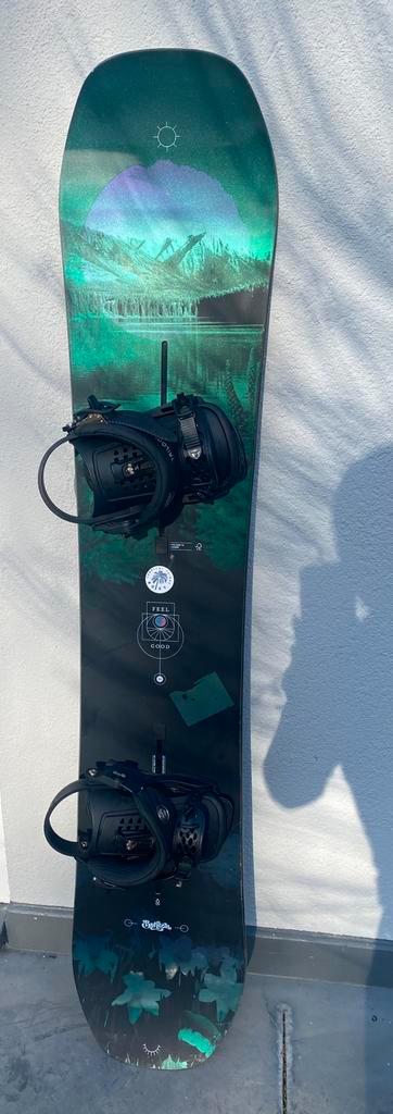 Snowboard Burton Feelgood 146 cm, Sports & Fitness, Snowboard, Comme neuf, Planche, Enlèvement