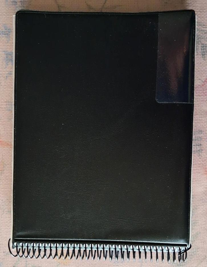 Deux carnets de marches neufs pour partitions (Star)., Musique & Instruments, Instruments à vent | Trompettes, Neuf, Enlèvement