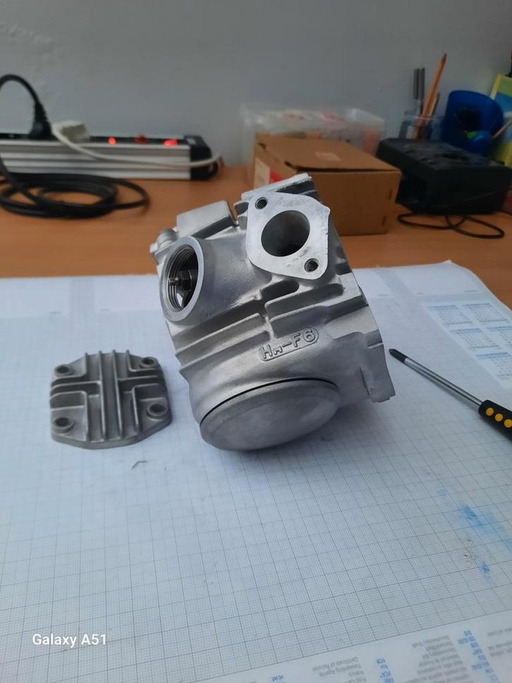 Honda dax st70 comple cilinderkop origineel Honda 6 volt nt, Motoren, Onderdelen | Honda, Ophalen of Verzenden