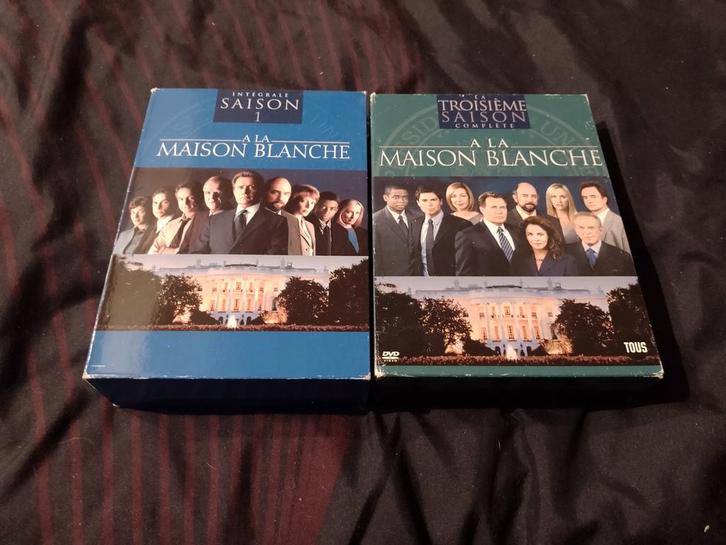 A vendre coffret DVD saison 1 et 3 série À la Maison Blanche, CD & DVD, DVD | TV & Séries télévisées, Comme neuf, Drame, Coffret