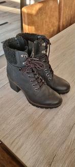 Schoenen maat 39, Enlèvement