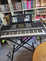 clavier arrangeur Yamaha, Musique & Instruments, Claviers, Enlèvement, Comme neuf, Yamaha, Avec pied