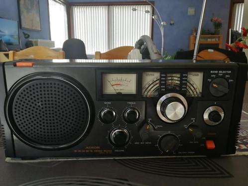 Wereld radio Aimor TR-105 uit 1978, Audio, Tv en Foto, Radio's, Zo goed als nieuw, Radio, Ophalen of Verzenden