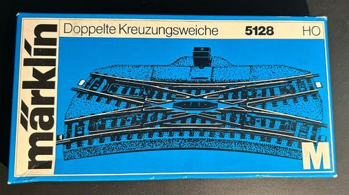 2857. CA H0 Märklin bus met dubbele aansluiting., Hobby en Vrije tijd, Modeltreinen | H0, Zo goed als nieuw, Rails, Wisselstroom