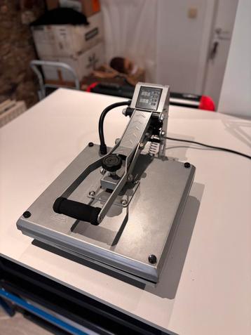 Presse a chaud beschikbaar voor biedingen