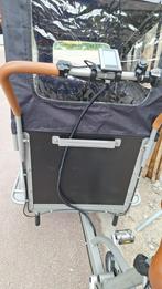 Veloci bakfiets, Fietsen en Brommers, 3 kinderen, Elektrisch, Zo goed als nieuw, Ophalen