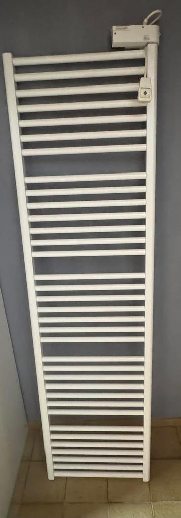 Handdoek radiator, Doe-het-zelf en Bouw, Verwarming en Radiatoren, Ophalen, Zo goed als nieuw