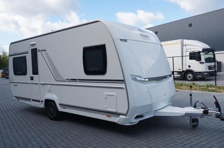 Nouveau Fendt pour 4 pers.avec siège rond, lit français, Caravanes & Camping, Caravanes, Entreprise, jusqu'à 4, Banquette en rond