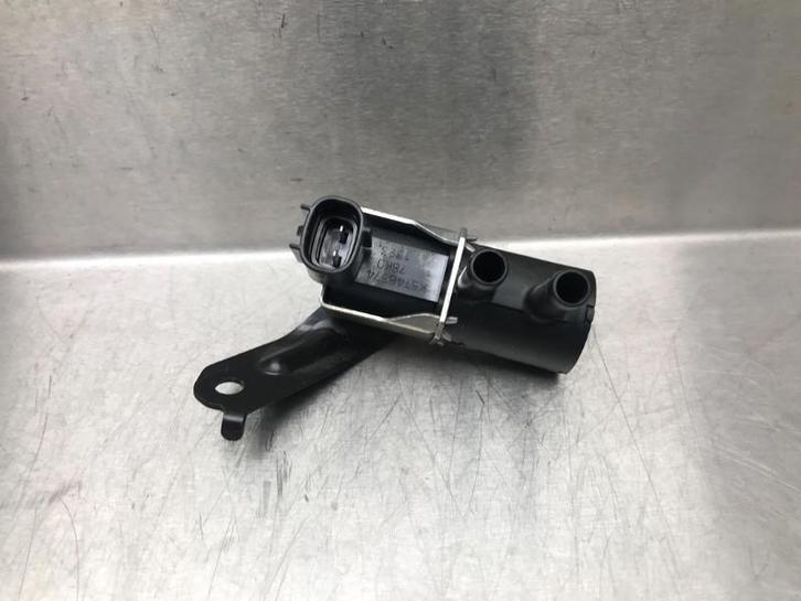 VACUUMVENTIEL Suzuki Vitara (LY / MY) (|K5T48574|), Auto-onderdelen, Klein materiaal, Suzuki, Gebruikt