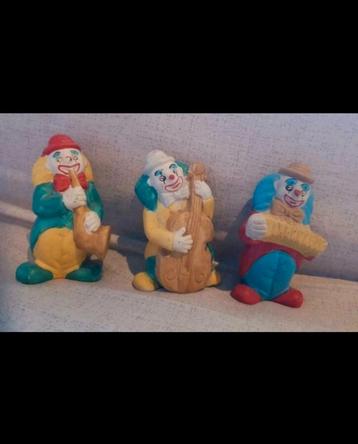 3 clowntjes in keramiek beschikbaar voor biedingen