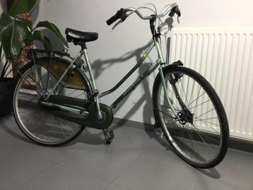 Te koop prachtige vintage damesfiets Gazelle beschikbaar voor biedingen