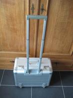 2 x étuis pilotes en aluminium sur roues, Enlèvement ou Envoi, Neuf, Poignée extensible