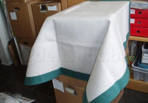 Borduren tafellaken nap linnen groen + garen en aubergine, Hobby en Vrije tijd, Borduren en Borduurmachines, Nieuw, Patroon, Verzenden