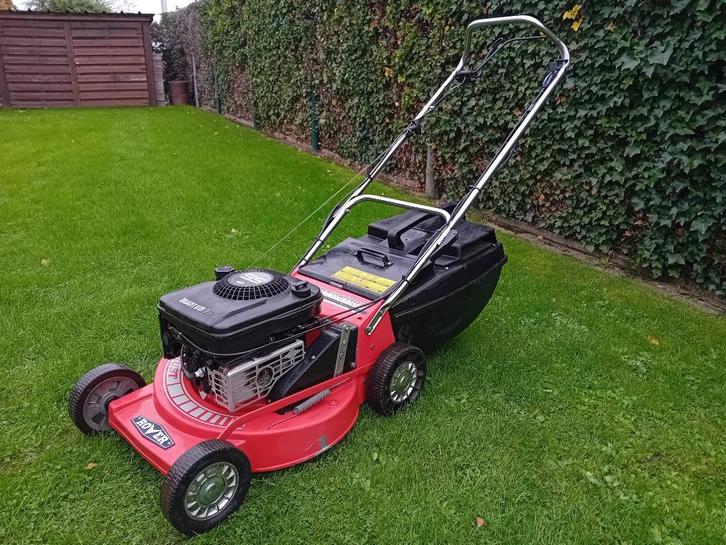 Grasmaaier rover zelftrekker, Tuin en Terras, Grasmaaiers, Zo goed als nieuw, Benzine-grasmaaier, Cirkelmaaier, Opvangbak, Ophalen