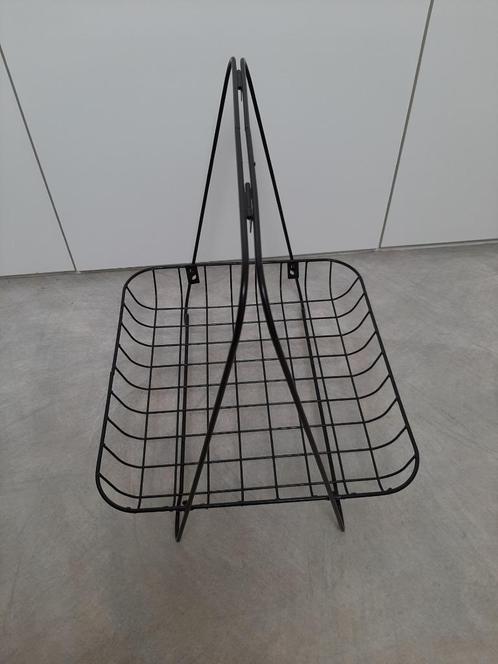 krantenhouder vintage, Antiek en Kunst, Curiosa en Brocante, Ophalen