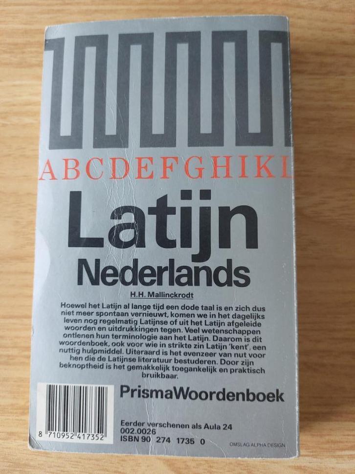 woordenboek Latijn-Nederlands, Livres, Dictionnaires, Utilisé, Latin, Prisma ou Spectrum, Enlèvement ou Envoi