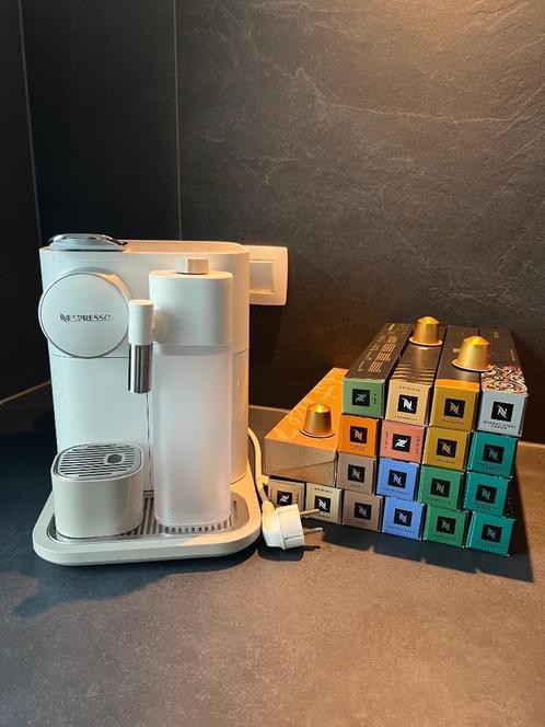 Nespresso Delonghi, Electroménager, Cafetières, Comme neuf, Dosettes et capsules de café, Cafetière, 10 tasses ou plus, Enlèvement ou Envoi