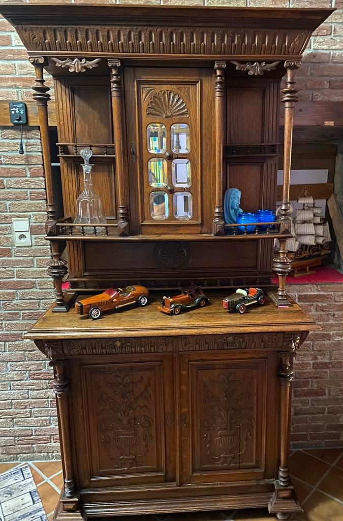 Ancien buffet tète de lion, Huis en Inrichting, Kasten | Buffetkasten, Gebruikt, Ophalen