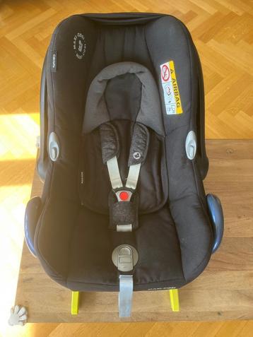Maxi cosi - Cabriofix met isofix basis beschikbaar voor biedingen