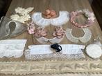COLLECTIE BROCANTE - KRAAGJES, HAARBANDEN,BLOEMENKRANS....., Enlèvement ou Envoi