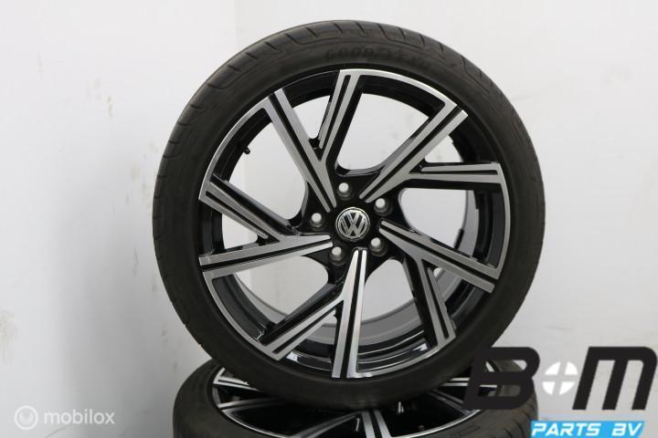 18 inch velgen VW Golf / Caddy met zomerbanden ., Auto-onderdelen, Banden en Velgen, Velg(en), Gebruikt