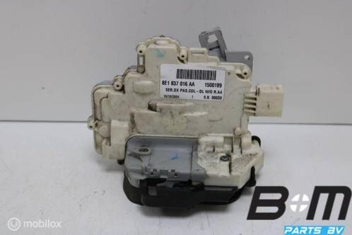 Portierslot rechtsvoor Audi A4 B7 8E1837016AA, Auto-onderdelen, Interieur en Bekleding, Gebruikt