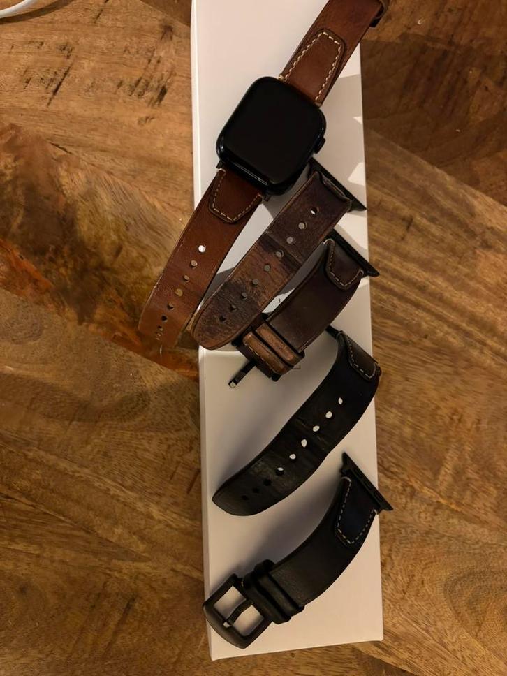 Apple watch series 8 met bandjes, garantie,…, Handtassen en Accessoires, Smartwatches, Zo goed als nieuw, Ophalen of Verzenden