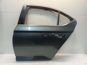 PORTIER LINKS ACHTER Skoda Superb (3V3) (01-2015/-) beschikbaar voor biedingen