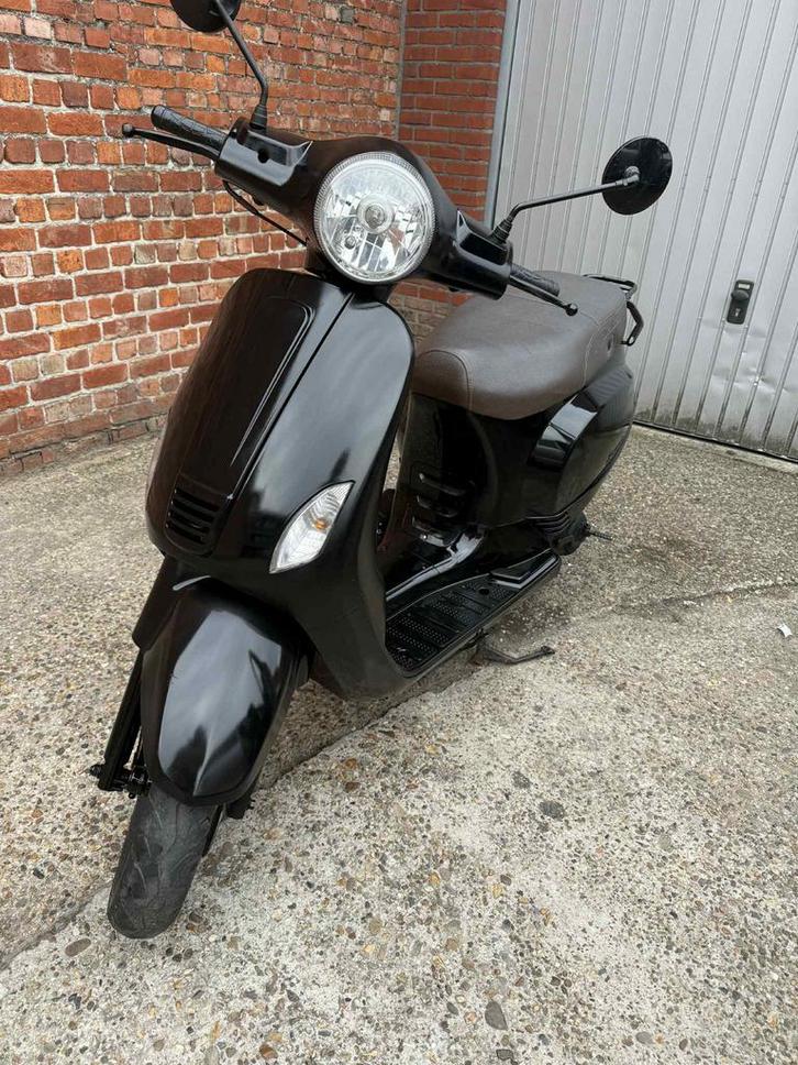 🛵 Senzo A-Klasse Scooter – Topstaat | Slechts 6000 km | 🛵, Fietsen en Brommers, Snorfietsen en Snorscooters, Zo goed als nieuw