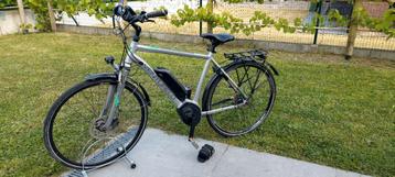 elektrische fiets voor herstellen Bosch Active line plus. beschikbaar voor biedingen