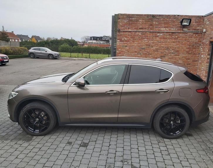 Alfa Romeo Stelvio 2.0t + Dakdragers + Winterset + Zomerset, Auto's, Alfa Romeo, Particulier, Stelvio, 4x4, ABS, Achteruitrijcamera