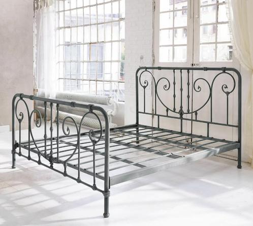 Vintage Bed, Huis en Inrichting, Slaapkamer | Bedden, Nieuw, Tweepersoons, Grijs, Ophalen