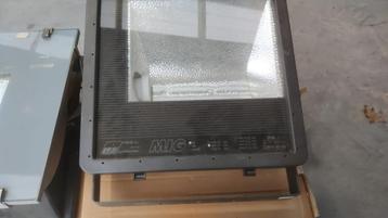 LEG Illumination MIG Floodlight 250 Watts (10 stuks) beschikbaar voor biedingen
