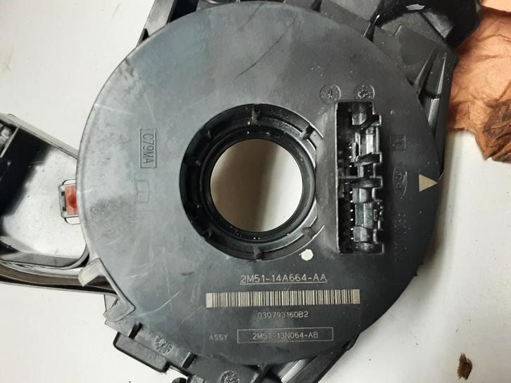 CONTACTEUR TOURNANT Ford Focus 1 (2M5114A664AA), Autos : Pièces & Accessoires, Autres pièces automobiles, Ford, Utilisé