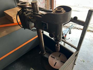 Kolomboormachine beschikbaar voor biedingen