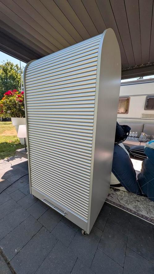 Roldeur kast / burokast met uittrek plank, Huis en Inrichting, Kasten | Computermeubels, Gebruikt, Ophalen