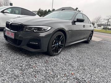 BMW série 330e m series