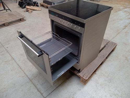 vrijstaande oven / fornuis siemens, Elektronische apparatuur, Fornuizen, Zo goed als nieuw, Tussenbouw, Elektrisch, 4 kookzones