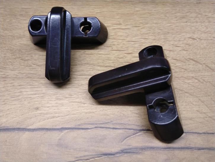 Slotenmakers en sluitapparaten voor gebouwen, Doe-het-zelf en Bouw, Hang- en Sluitwerk, Gebruikt, Klink of Kruk, Overige materialen