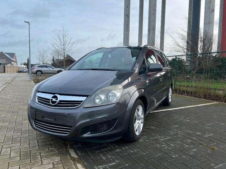 Opel Zafira, 1er propriétaire prête à immatriculer, Autos, Opel, Entreprise, Zafira, Airbags, Air conditionné, Ordinateur de bord
